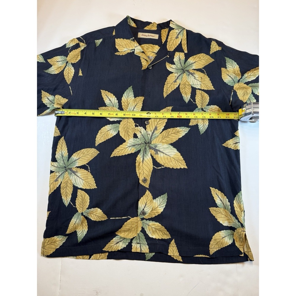 Tommy Bahama Hawaiian Camp Shirt Mens XL Blue Tropical Leaf Aloha Button Up - Picture 5 of 6